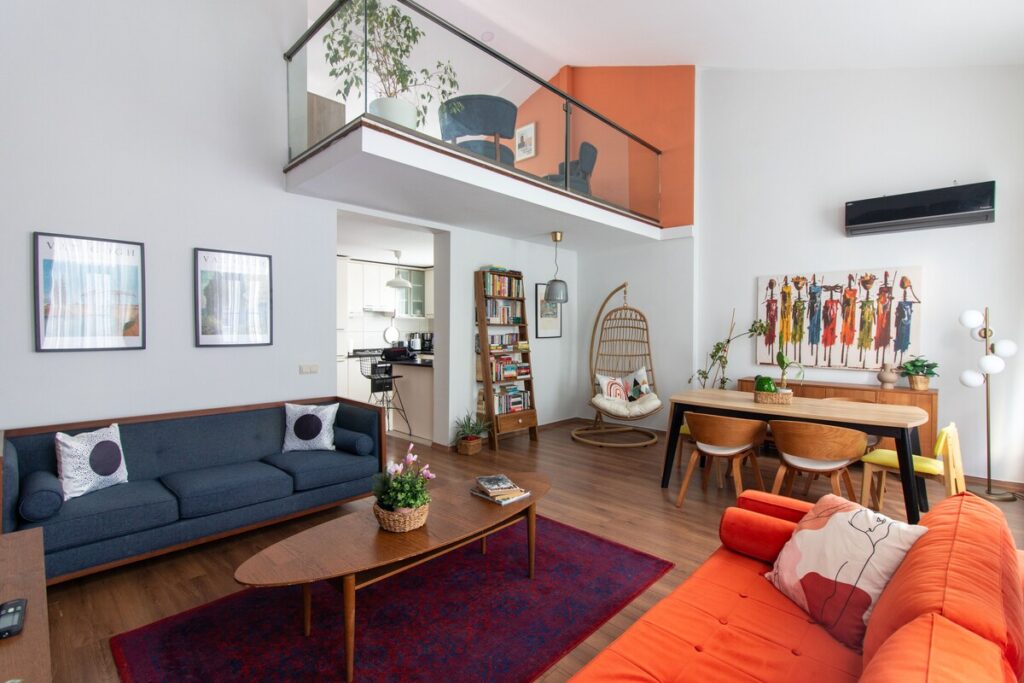 Airbnb platformunda kiralanabilen şık ve modern bir tatil evi